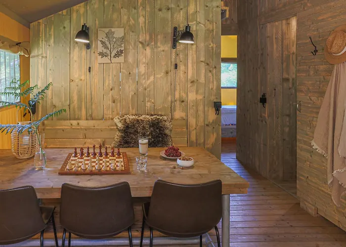 Buitenplaats Beekhuizen Vakantiepark Velp (Gelderland)